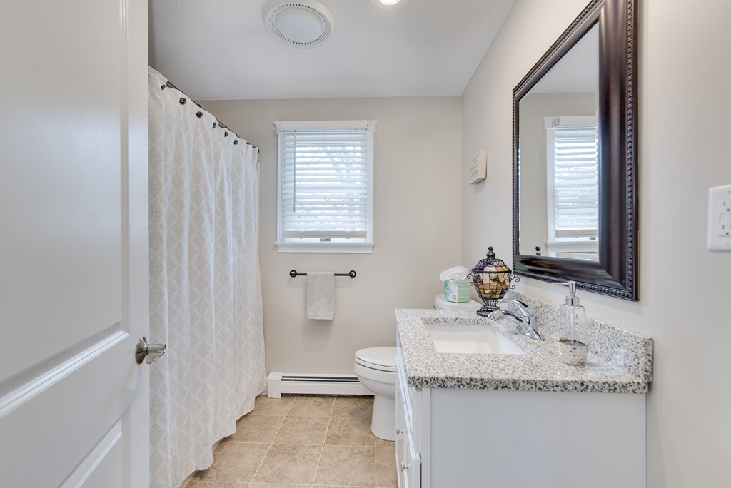 170 Arnold Road Marshfield, MA 02050 - Photo 11 of 26 Gallery Image 11