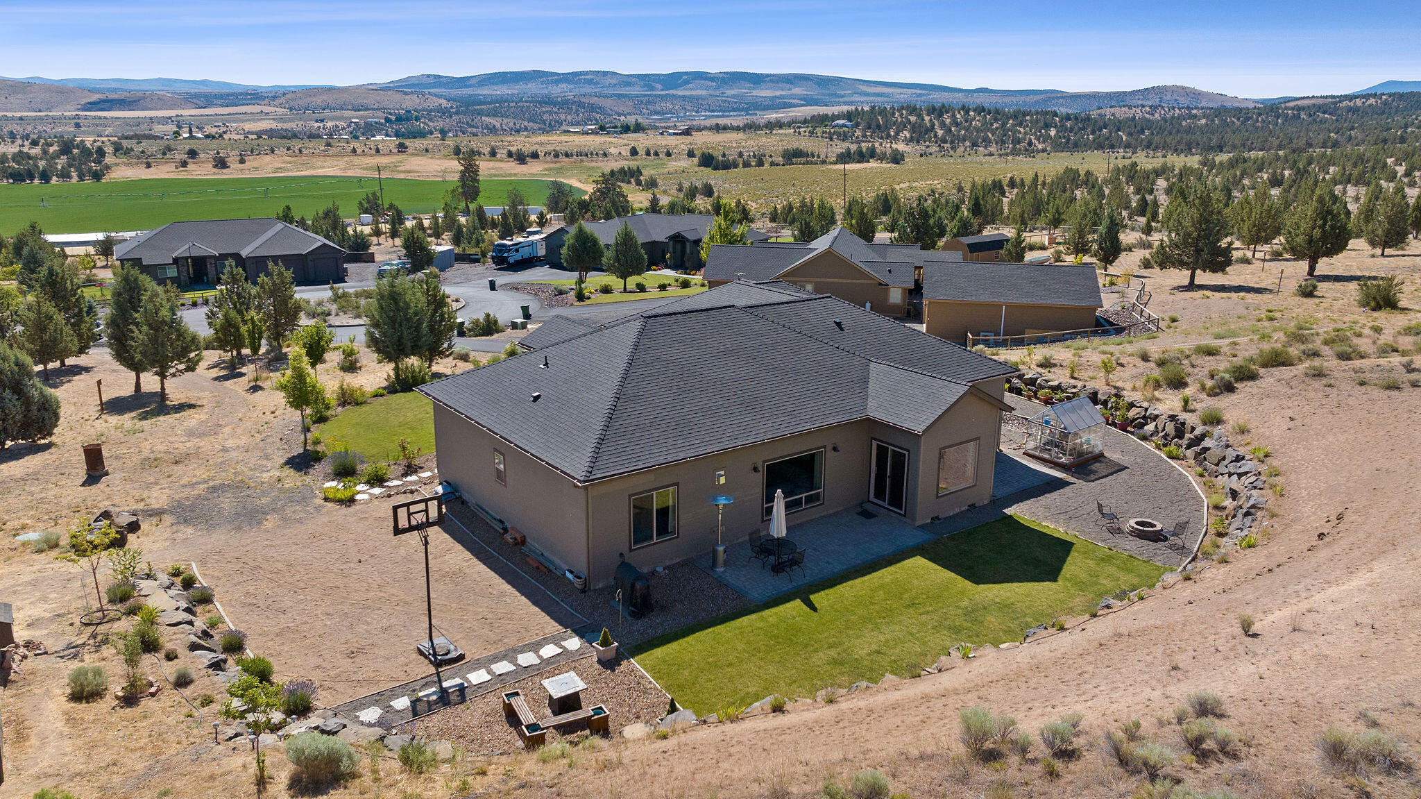 2273 Northeast Valley View Madras, OR 97741 - Photo 28 of 30