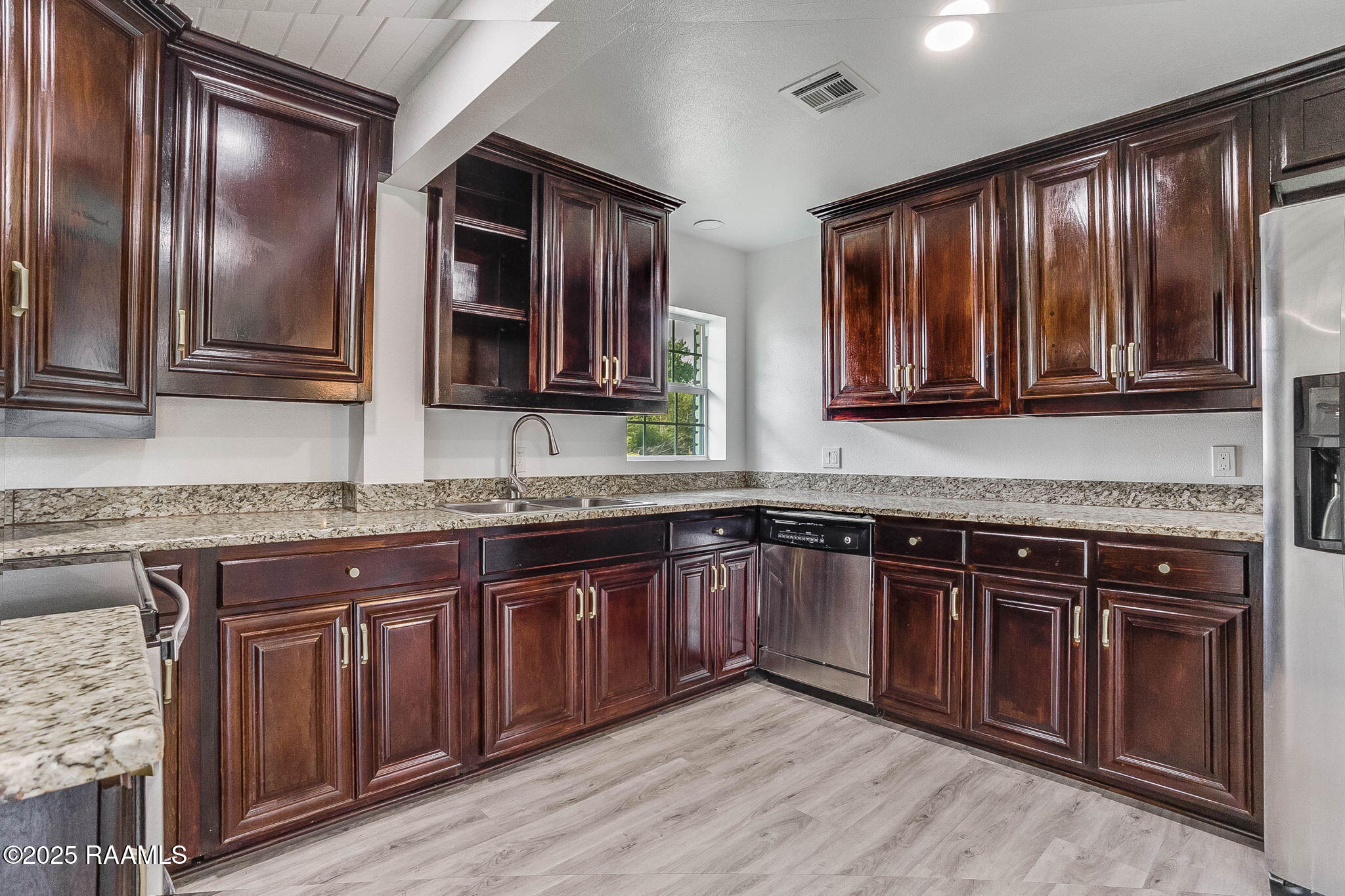 724 Linden Lewis Road Youngsville, LA 70592 - Photo 3 of 20 7-web-or-mls-724 Linden Lewis-6