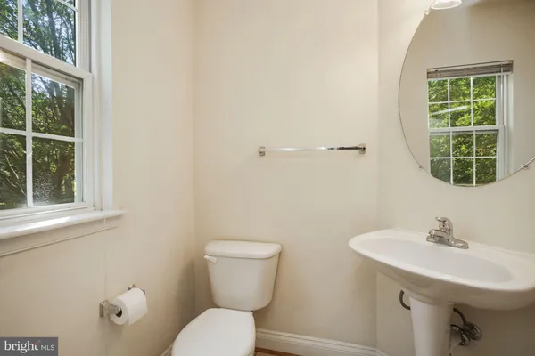 $3,300 | 207 Garden View Way, Rockville, MD 20850