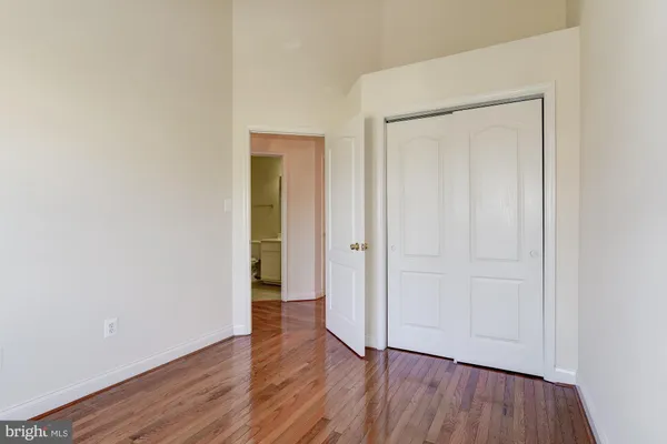 $3,300 | 207 Garden View Way, Rockville, MD 20850