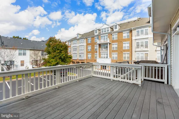 $3,300 | 207 Garden View Way, Rockville, MD 20850