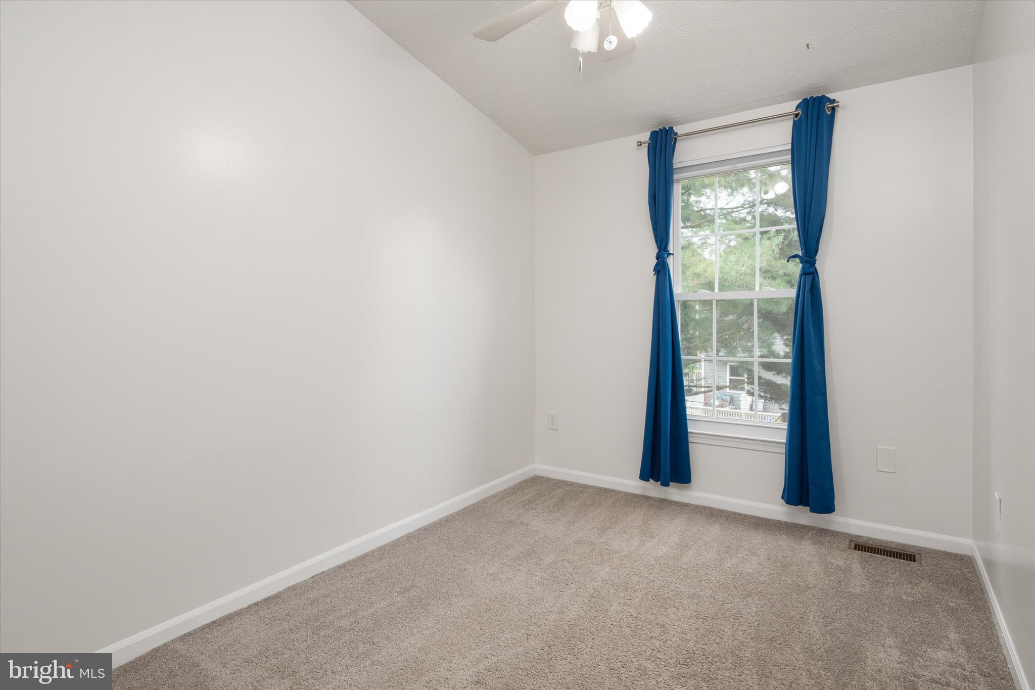 2275 Lea Court Odenton, MD 21113 - Photo 27 of 55 an empty room with windows