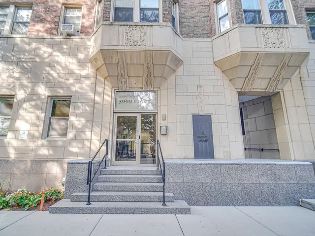 $175,000 | 5000 South Cornell Avenue, Unit 6C, Chicago, IL 60615