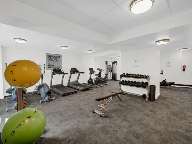 $175,000 | 5000 South Cornell Avenue, Unit 6C, Chicago, IL 60615