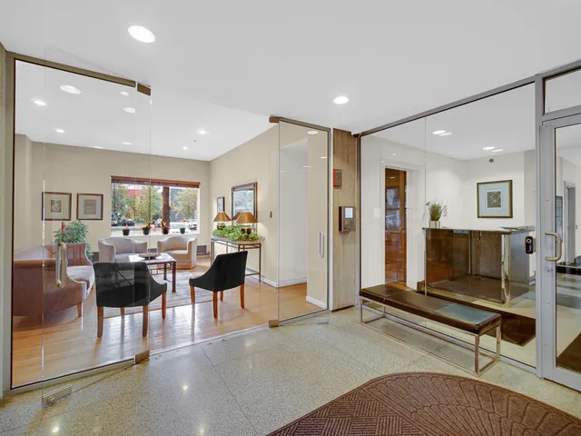 $175,000 | 5000 South Cornell Avenue, Unit 6C, Chicago, IL 60615