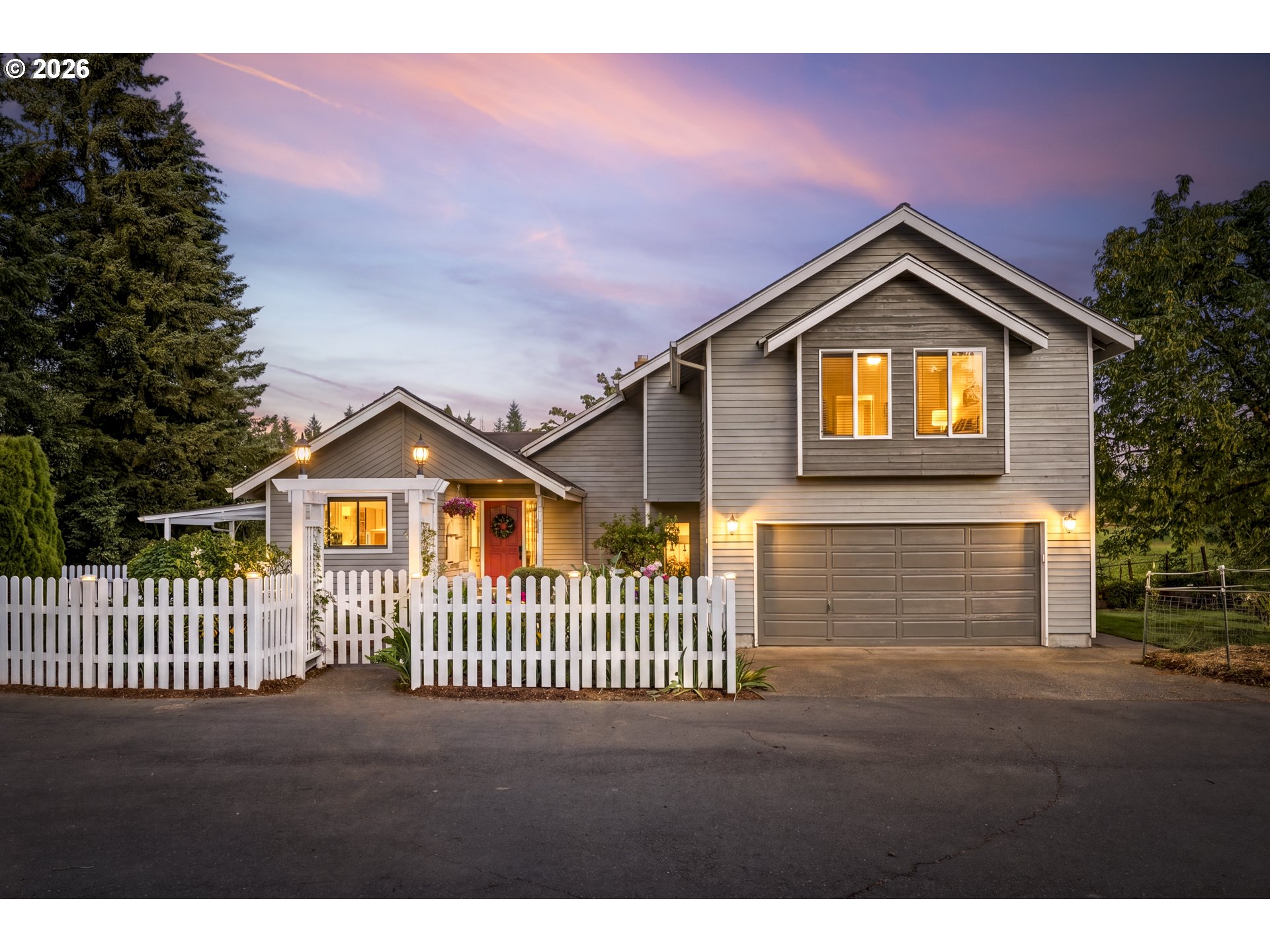 4515 Cordon Road Northeast Salem, OR 97305 - Photo 1 of 48 a front view of a house with a yard