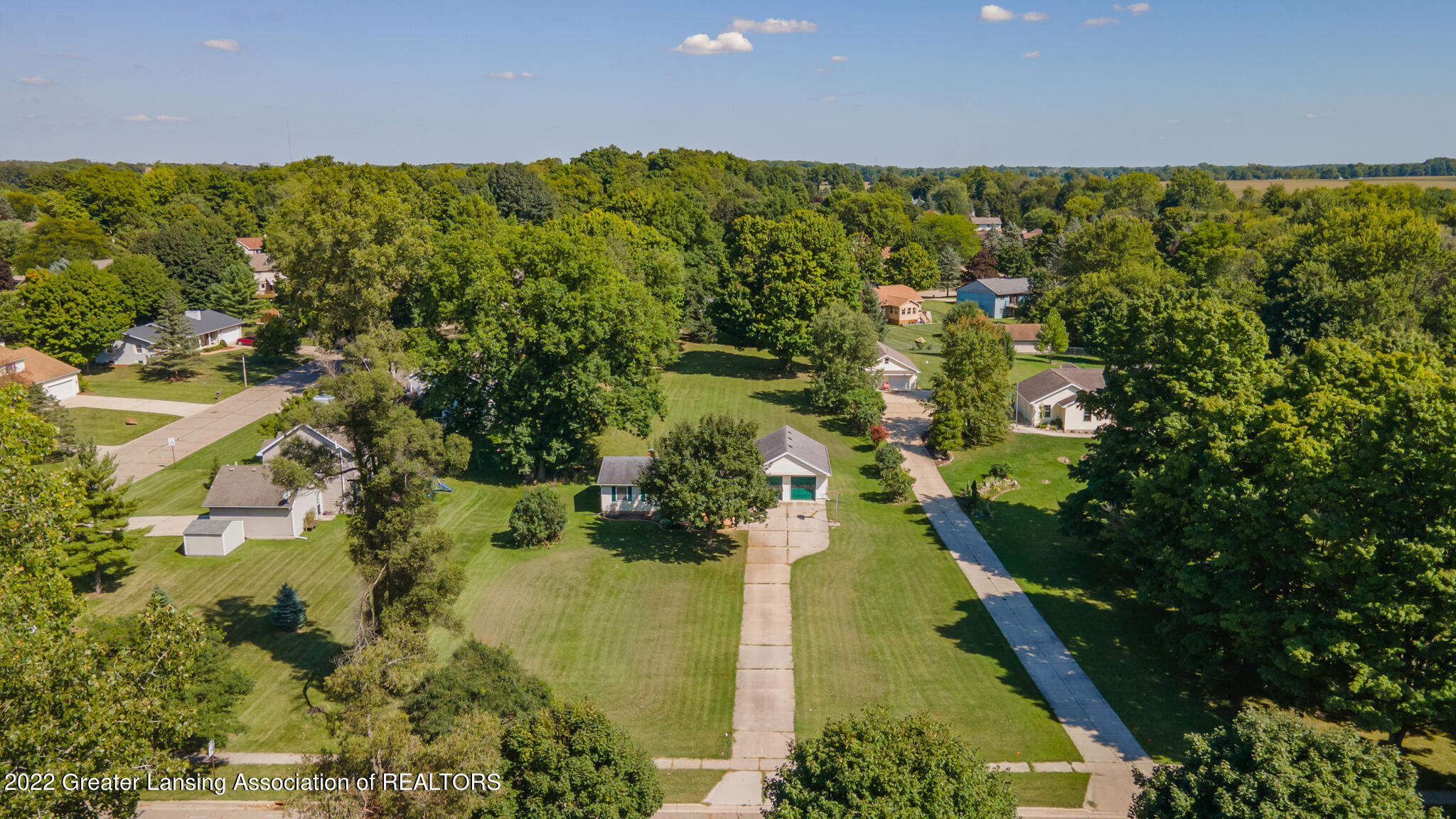 666 Creyts Road Dimondale, MI 48821 - Photo 2 of 24 666Creyts02