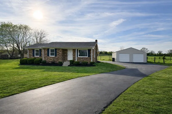 $319,900 | 970 Wheelerfield Road, Mount Pleasant, TN 38474