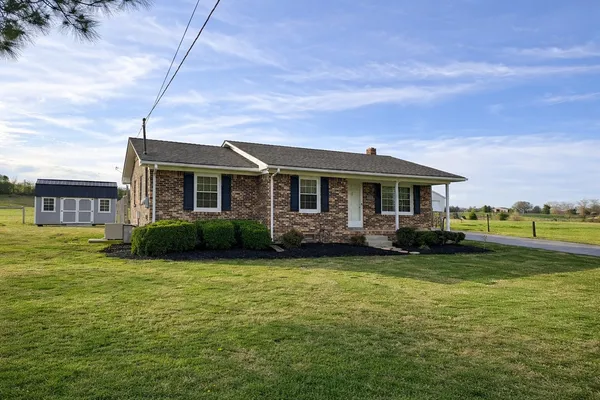 $319,900 | 970 Wheelerfield Road, Mount Pleasant, TN 38474
