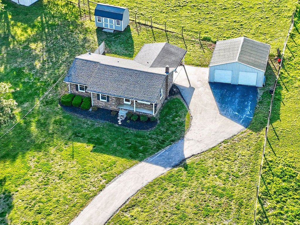 970 Wheelerfield Road Mount Pleasant, TN 38474 - Photo 3 of 36