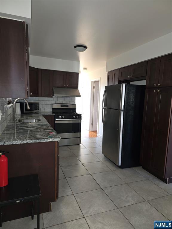 713 Bergen Street, Unit 1 Harrison, NJ 07029 - Photo 3 of 8