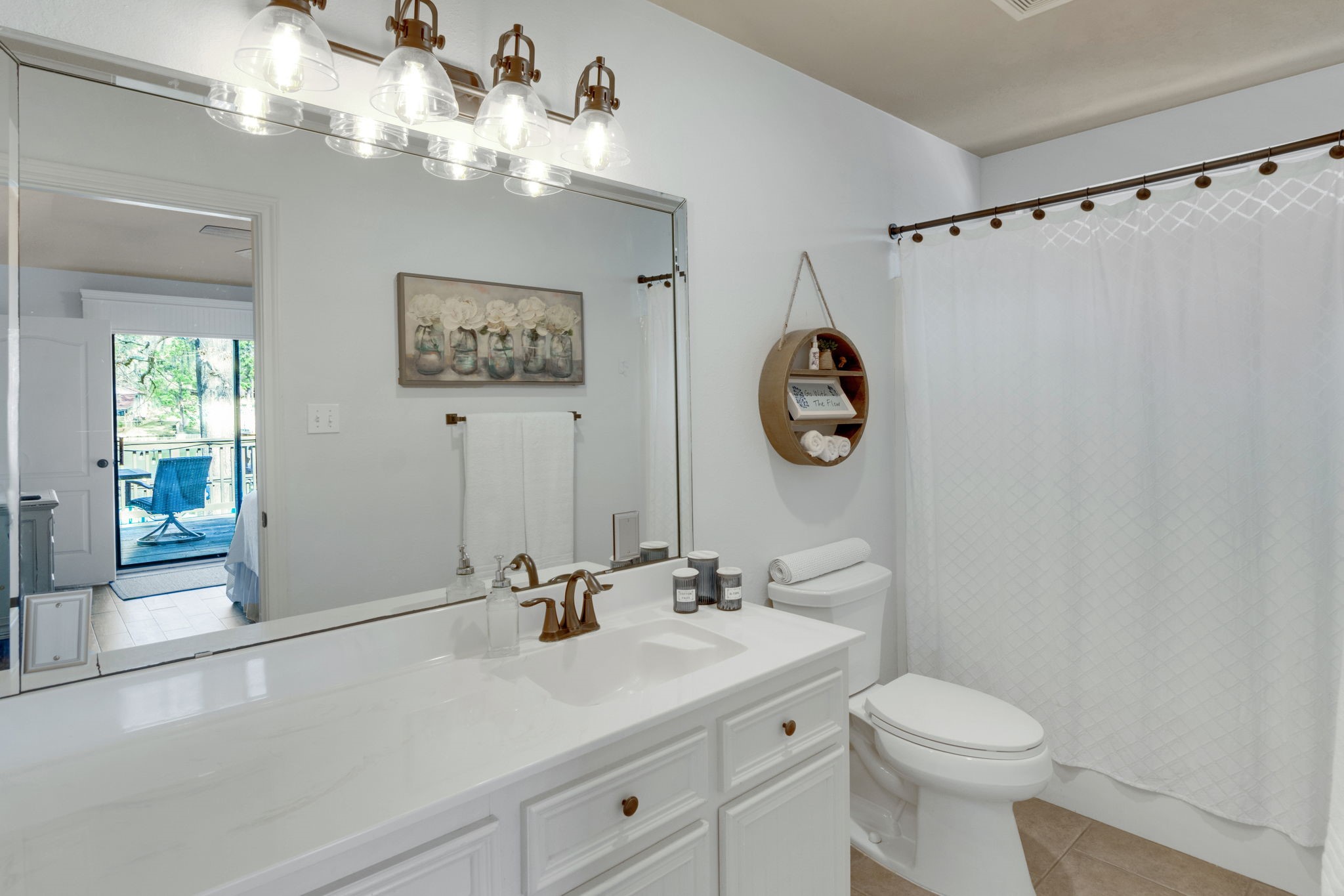 81 Harbour Point Circle Coldspring, TX 77331 - Photo 18 of 44 Primary ensuite bathroom