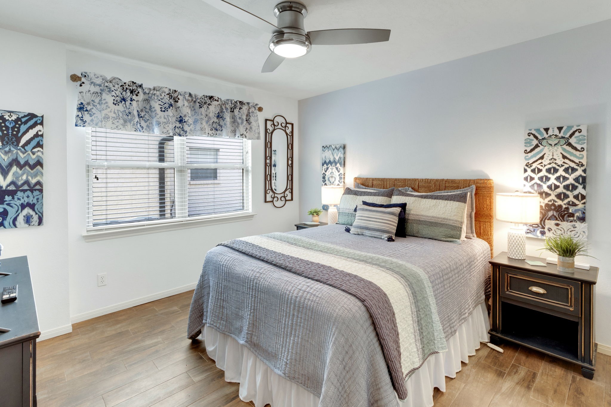 81 Harbour Point Circle Coldspring, TX 77331 - Photo 19 of 44 Guest bedroom