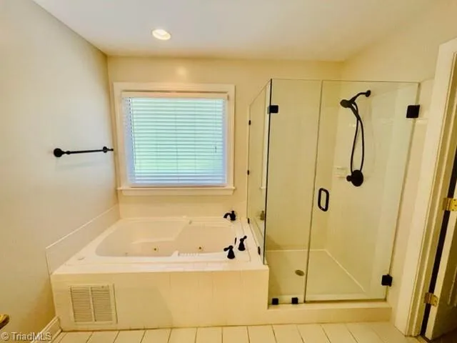 $3,300 | 104 Castleton Place, Jamestown, NC 27282