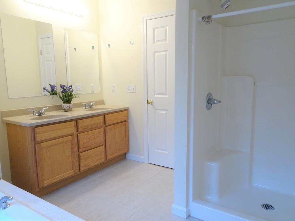 75 Ridgewood Road Worcester, MA 01606 - Photo 11 of 22 Gallery Image 11