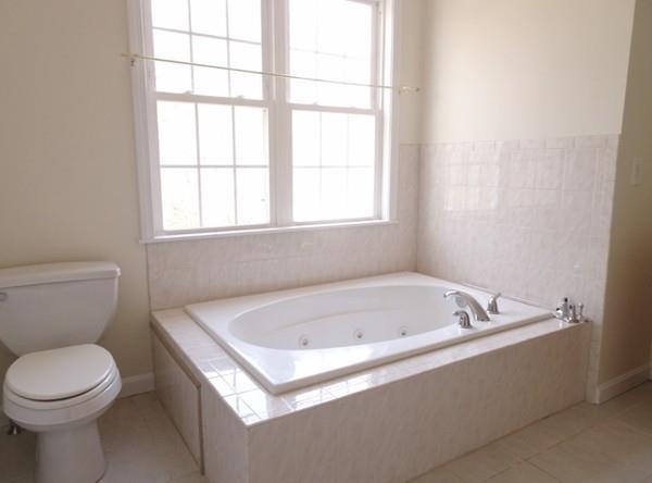 75 Ridgewood Road Worcester, MA 01606 - Photo 13 of 22 Gallery Image 13