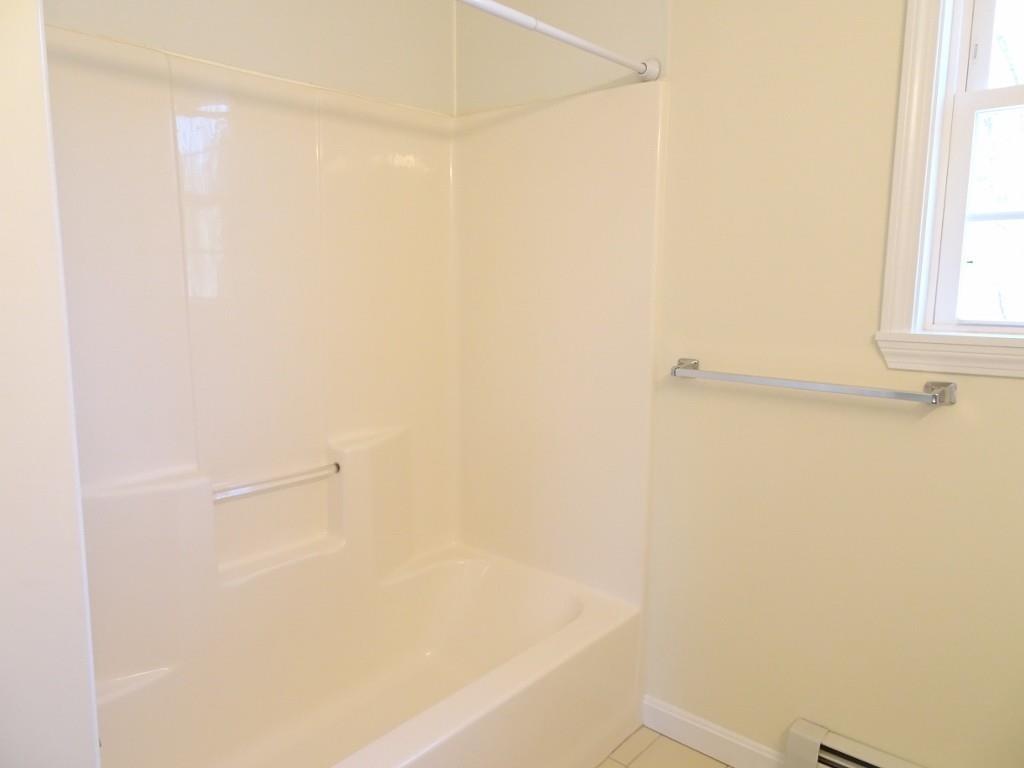 75 Ridgewood Road Worcester, MA 01606 - Photo 17 of 22 Gallery Image 17