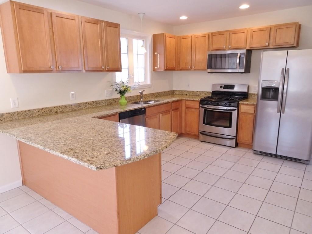 75 Ridgewood Road Worcester, MA 01606 - Photo 5 of 22 Gallery Image 5