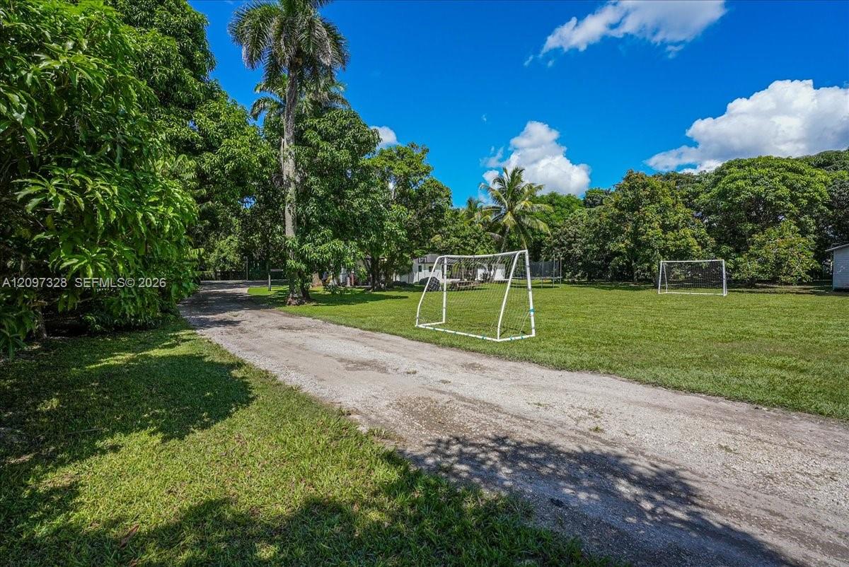 18490 Southwest 216th Street Miami, FL 33170 - Photo 41 of 48 Gallery Image 41