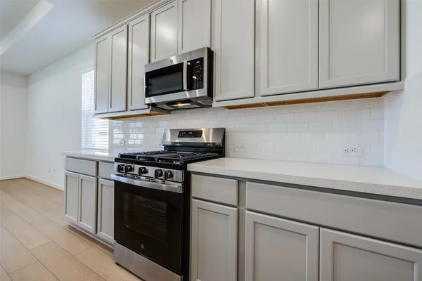 $2,600 | 9711 Westminster Manor Drive, Cypress, TX 77433