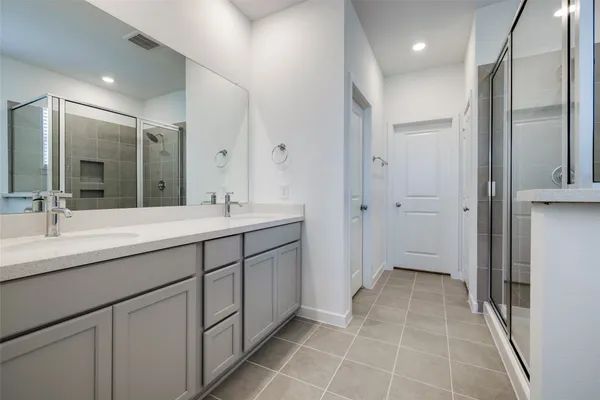 $2,600 | 9711 Westminster Manor Drive, Cypress, TX 77433