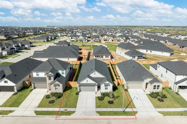 $2,600 | 9711 Westminster Manor Drive, Cypress, TX 77433