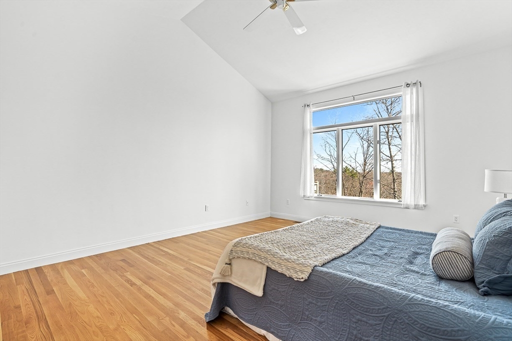 7 Wainwright Road, Unit 107 Winchester, MA 01890 - Photo 20 of 40