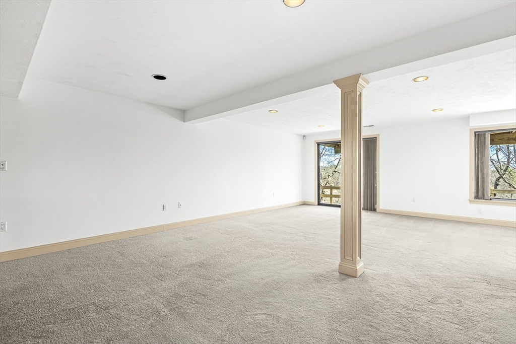 7 Wainwright Road, Unit 107 Winchester, MA 01890 - Photo 31 of 40
