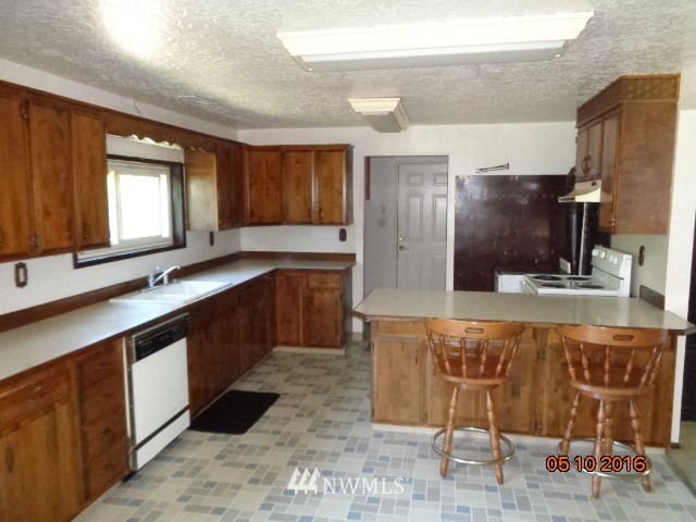 505 Hazel Dell Road Castle Rock, WA 98611 - Photo 10 of 24 Gallery Image 10
