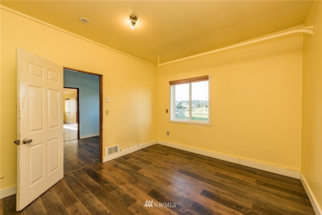 848 Shore Road Port Angeles, WA 98362 - Photo 36 of 39 Gallery Image 36