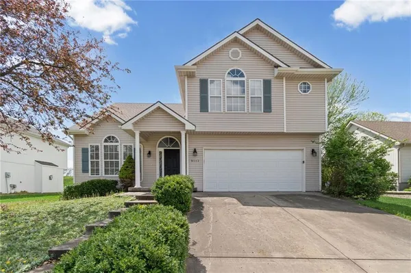 $395,000 | 9112 North Camden Avenue, Kansas City, MO 64154