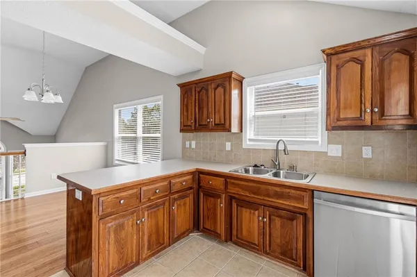 $395,000 | 9112 North Camden Avenue, Kansas City, MO 64154