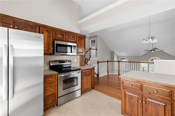 $395,000 | 9112 North Camden Avenue, Kansas City, MO 64154