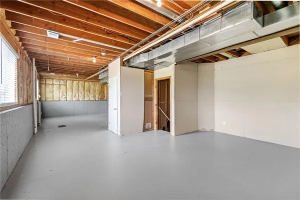 $395,000 | 9112 North Camden Avenue, Kansas City, MO 64154