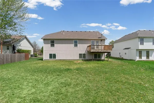 $395,000 | 9112 North Camden Avenue, Kansas City, MO 64154