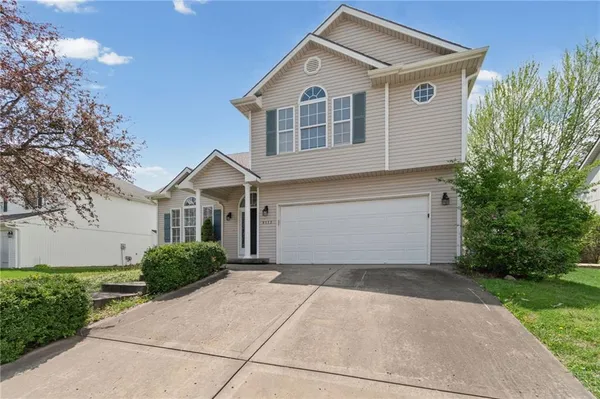 $395,000 | 9112 North Camden Avenue, Kansas City, MO 64154