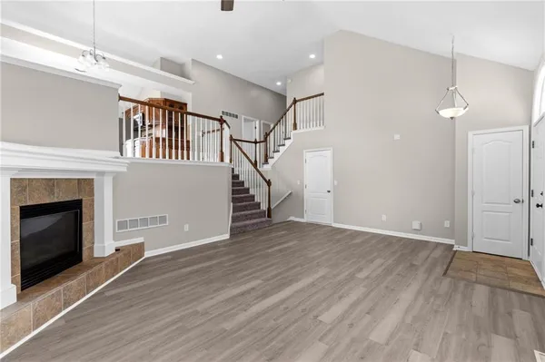 $395,000 | 9112 North Camden Avenue, Kansas City, MO 64154