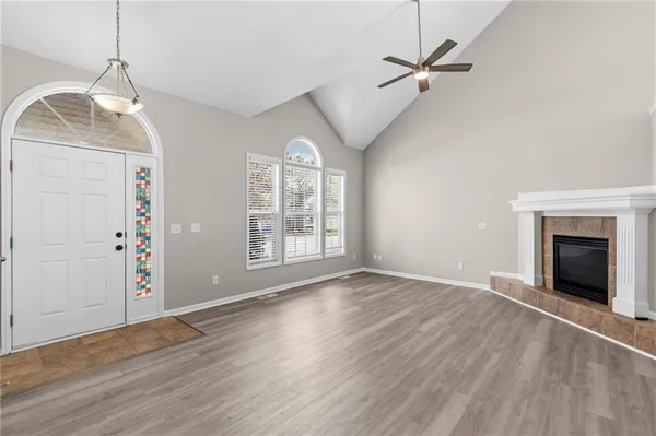 $395,000 | 9112 North Camden Avenue, Kansas City, MO 64154