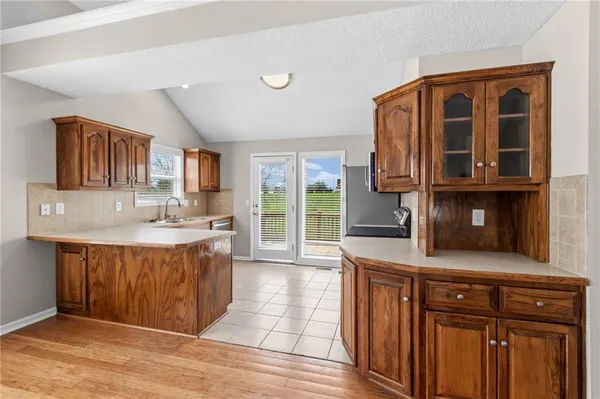 $395,000 | 9112 North Camden Avenue, Kansas City, MO 64154