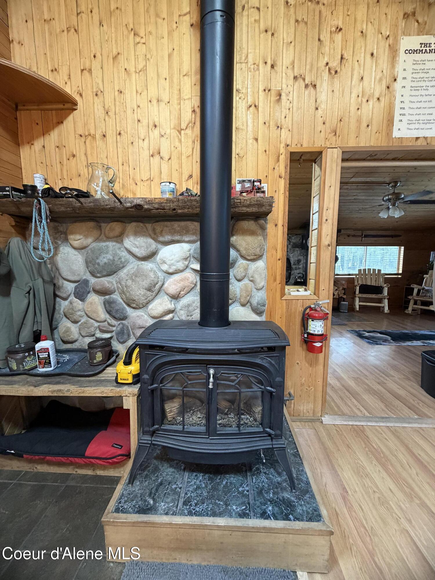 52 Womack Road Oldtown, ID 83822 - Photo 6 of 36 IMG_0233