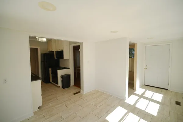 $1,800 | 525 Truett Drive, Tallahassee, FL 32303