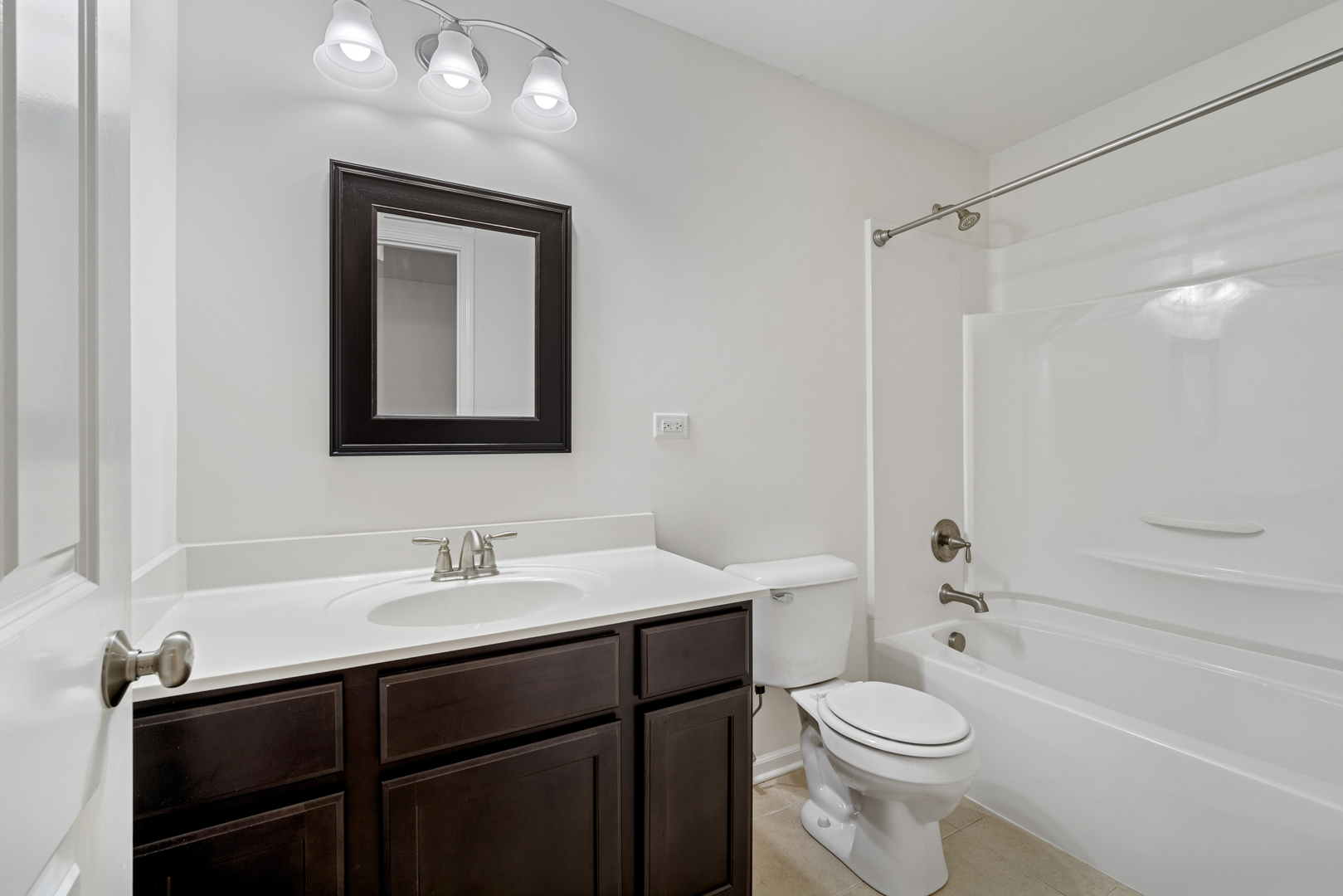 70 Marcel Lane Schaumburg, IL 60194 - Photo 13 of 20