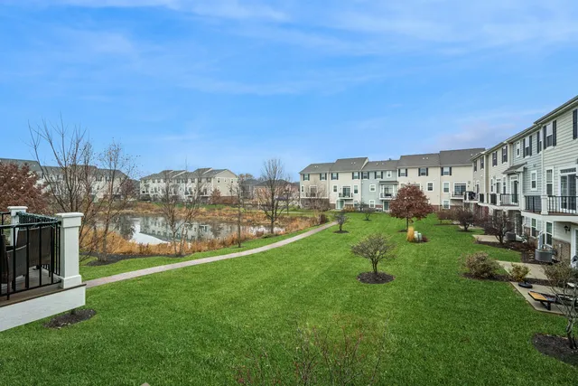 $3,100 | 70 Marcel Lane, Schaumburg, IL 60194