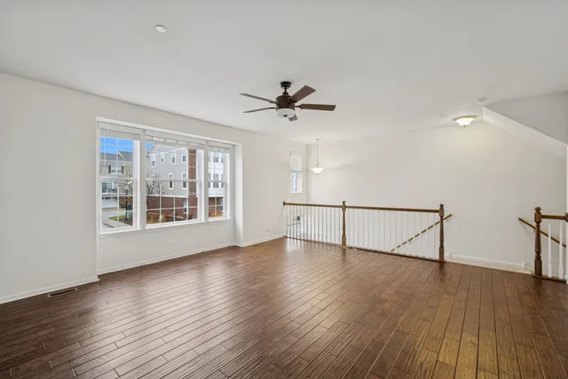 $3,100 | 70 Marcel Lane, Schaumburg, IL 60194