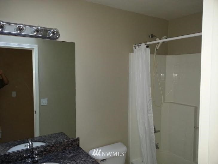 12911 Northeast 182nd Place Bothell, WA 98011 - Photo 14 of 16 Gallery Image 14