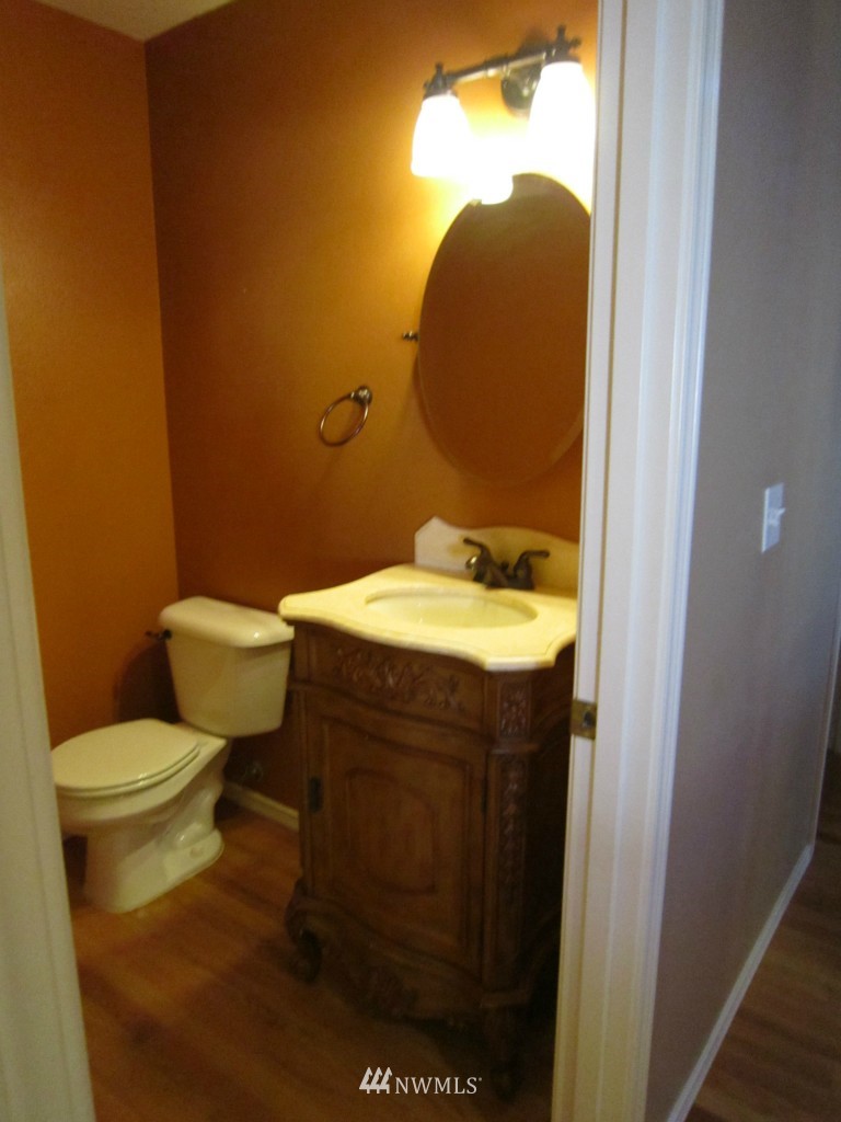 12911 Northeast 182nd Place Bothell, WA 98011 - Photo 3 of 16 Gallery Image 3