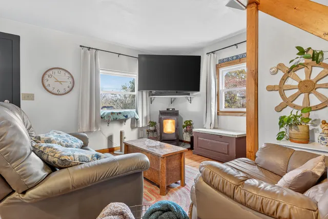 $530,000 | 1450 Harpswell Neck Road, Harpswell, ME 04079