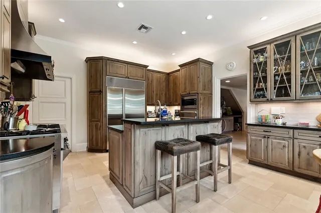 $2,200,000 | 105 Mulberry Drive, Metairie, LA 70005