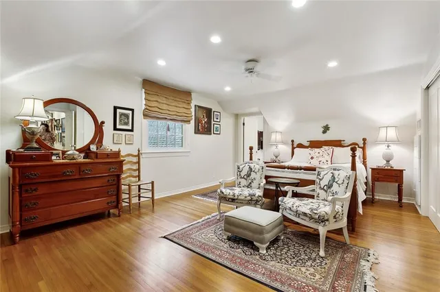 $2,200,000 | 105 Mulberry Drive, Metairie, LA 70005